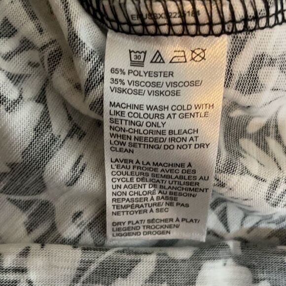 LORD And Taylor Floral Print Layered Front Sleeveless Tank Size Large. - Picture 10 of 10